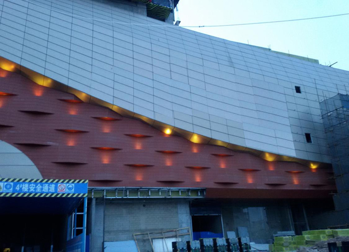 大連萬達商業(yè)廣場.jpg